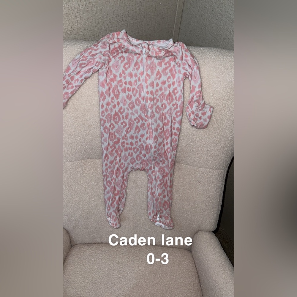 Caden lane bamboo zip romper pink leopard print 0-3